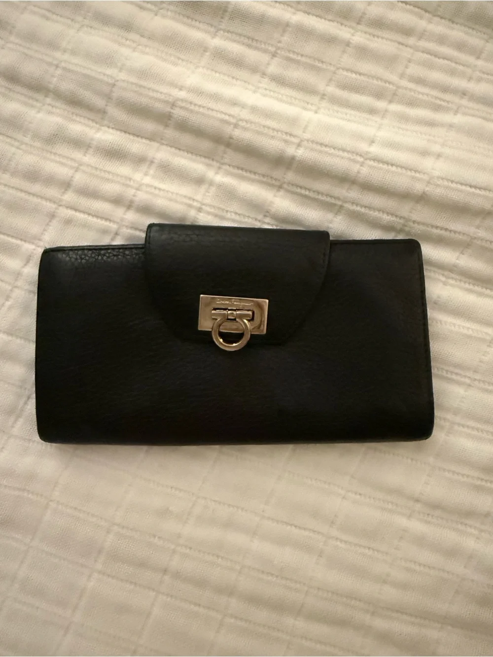 Ferragamo Black Leather Wallet with silver Ring Hardware